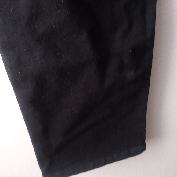 Gloria Vanderbilt Classic Fit Jeans - Picture 7 of 7